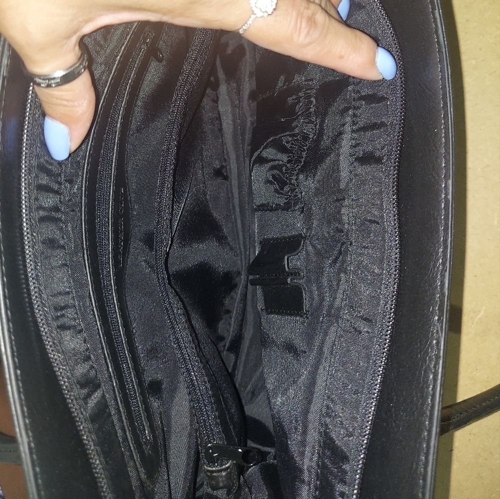 Unique Vintage Leather Club Black Leather Satchel - Picture 5 of 6